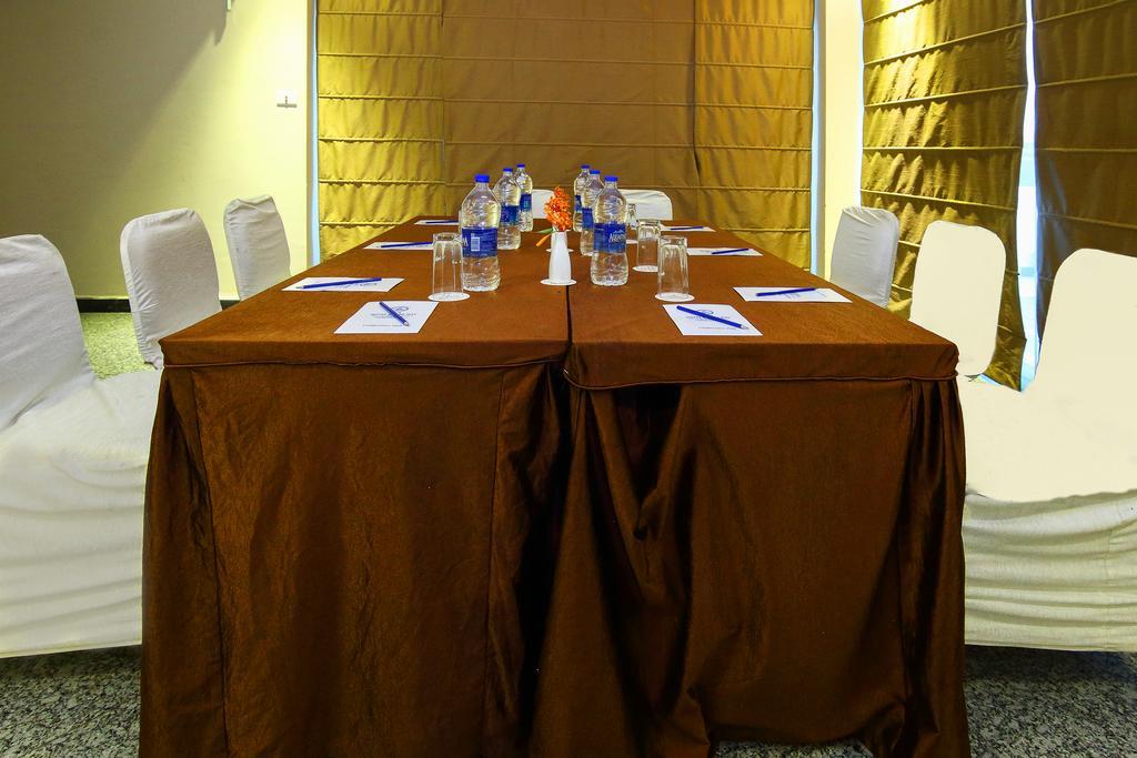Treebo Bj'S By The Way Hotel Bhubaneswar Luaran gambar