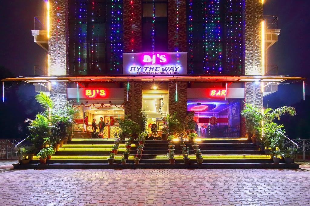 Treebo Bj'S By The Way Hotel Bhubaneswar Luaran gambar
