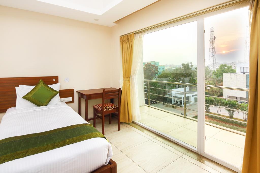 Treebo Bj'S By The Way Hotel Bhubaneswar Luaran gambar